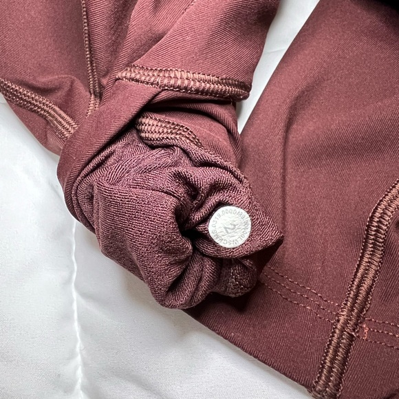 Lululemon x Barry’s Leggings - Picture 6 of 6